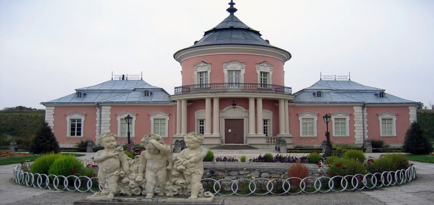 Zolochiv castle