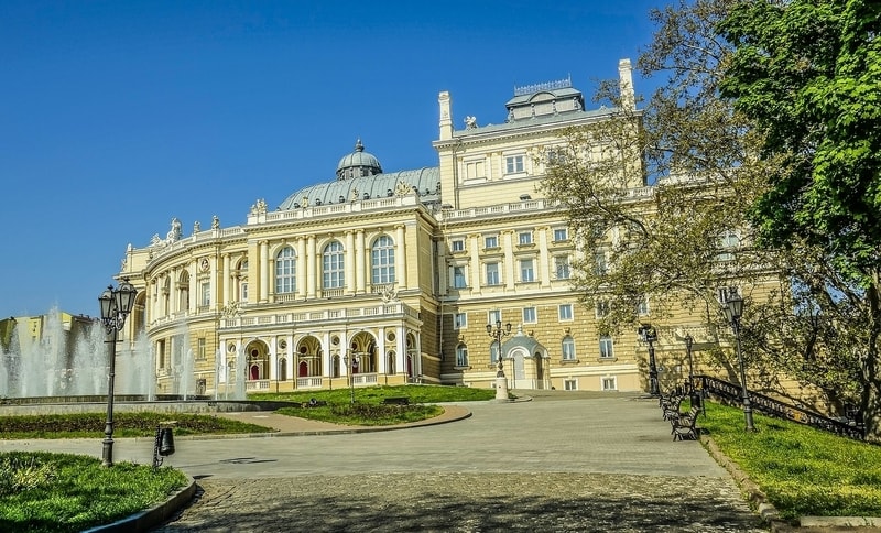 Odessa Opera House and fountain